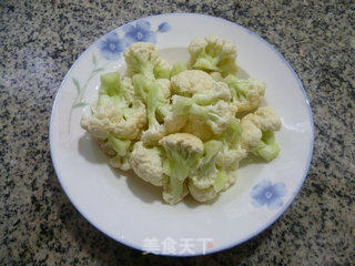 莴笋炒花菜的做法步骤：3