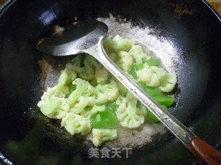 莴笋炒花菜的做法步骤：10