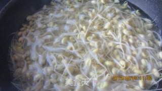 肉丝炒黄豆芽的做法步骤：4