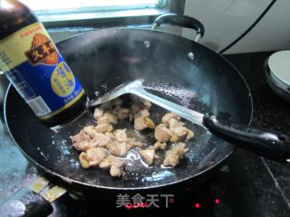爆炒鸡胸肉的做法步骤：3