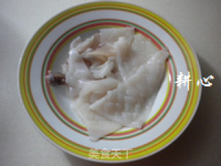 鲜鱿玉米笋的做法步骤：2