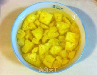 菠萝咕咾肉的做法步骤：1