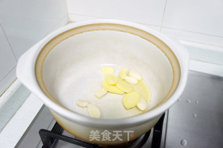 啫啫排骨的做法步骤：2