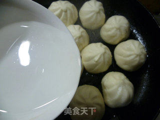 芝麻香煎包子的做法步骤：5