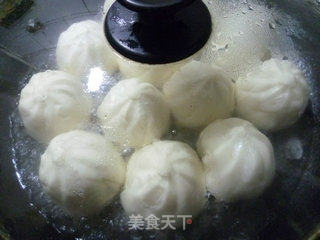 芝麻香煎包子的做法步骤：6