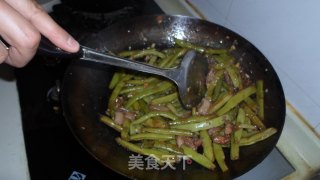 豆角炒肉的做法步骤：8