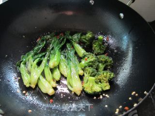 凉拌西兰花的做法步骤：8