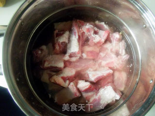 电饭锅版炖排骨的做法步骤：5