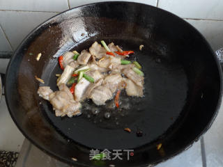 杂蔬回锅肉的做法步骤：5