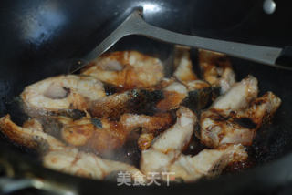 红烧黑鱼的做法步骤：7