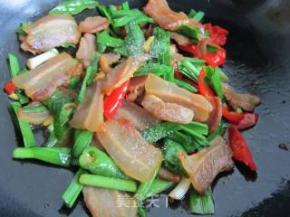 双椒炒腊肉的做法步骤：12