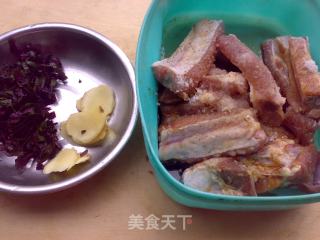 紫苏排骨的做法步骤：2