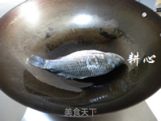 苹果炖鱼汤的做法步骤：4