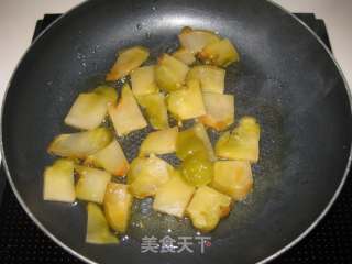 榨菜炒花菜的做法步骤：8