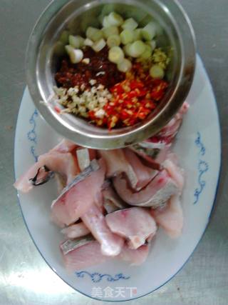 豆瓣鱼条的做法步骤：1