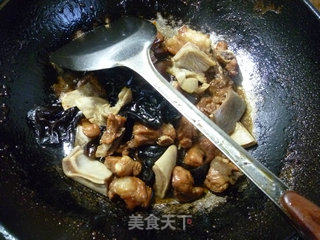 黑木耳猪肚烧排骨的做法步骤：18