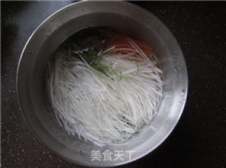 清蒸鲈鱼的做法步骤：9