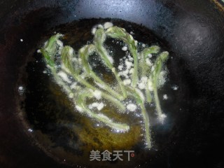 香椿鱼儿的做法步骤：6