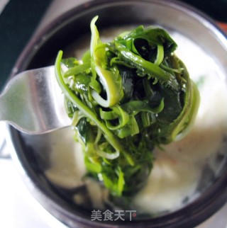裙带豆芽素酱汤的做法步骤：6