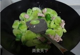 莴苣炒肉的做法步骤：4