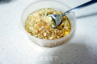 蒜蓉开边虾的做法步骤：2