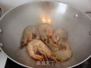 蚝油煎对虾的做法步骤：6
