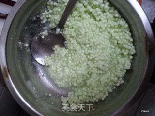 绿水晶西米糕的做法步骤：2