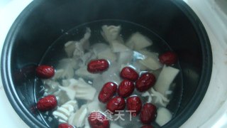 红枣竹笋肉片汤的做法步骤：8