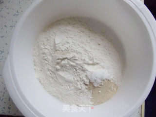 红枣馍的做法步骤：1