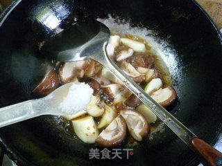 香菇烧茭白的做法步骤：9