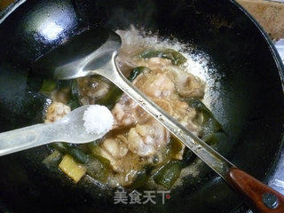 海带结烧牛蛙的做法步骤：12