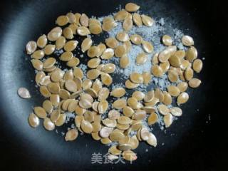 炒南瓜子的做法步骤：6