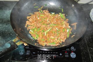 咸萝卜炒肉的做法步骤：7