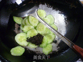 橄榄菜炒青瓜的做法步骤：6