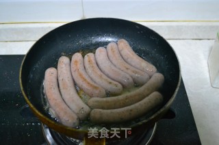 香煎纽伦堡香肠的做法步骤：2