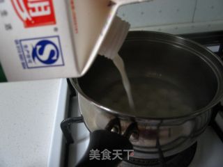 排毒养颜的女性十分钟早餐--【木瓜牛奶小圆子】的做法步骤：4