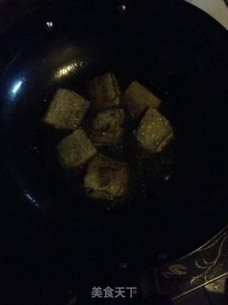 豆瓣烧带鱼的做法步骤：2