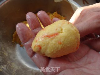 粮细作养眼又美容的【迷你胡萝卜窝窝头】的做法步骤：5