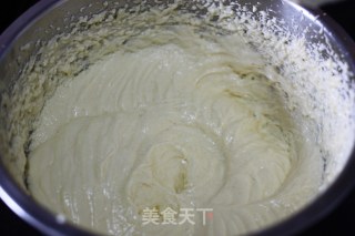 【菠萝翻转蛋糕】——酸甜滋味的美妙融合的做法步骤：4