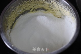 【菠萝翻转蛋糕】——酸甜滋味的美妙融合的做法步骤：5