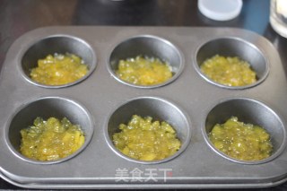 【菠萝翻转蛋糕】——酸甜滋味的美妙融合的做法步骤：8