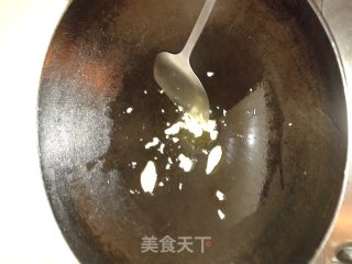 叉烧炒芦笋的做法步骤：4