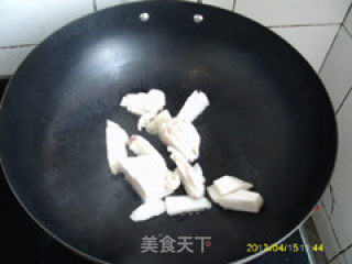 木耳肉片烧腐竹的做法步骤：4