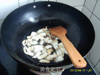 木耳肉片烧腐竹的做法步骤：5