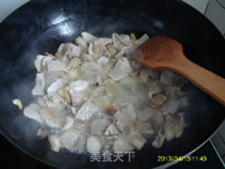 木耳肉片烧腐竹的做法步骤：7