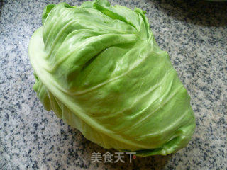 黑木耳牛心菜蹄髈汤的做法步骤：1
