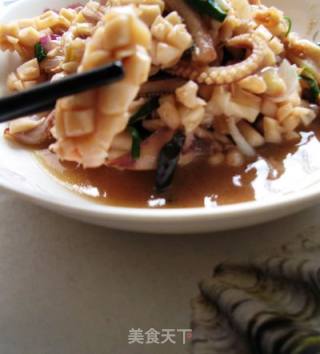 虾酱砂锅爆鲜鱿的做法步骤：12