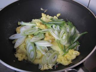 5分钟搞定东北人家至爱无敌下饭菜：大酱炒鸡蛋的做法步骤：6