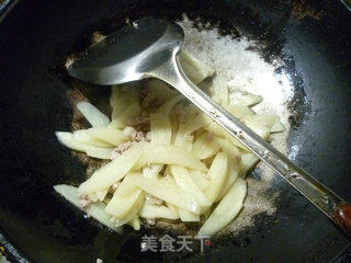 肉末韭菜炒茭白的做法步骤：8