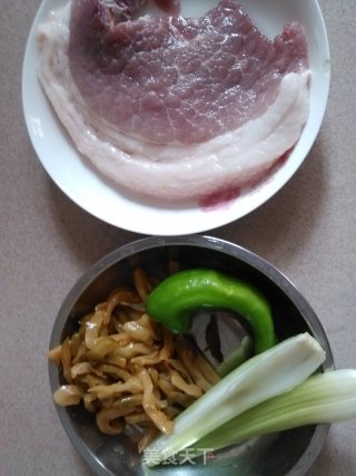 榨菜肉丝的做法步骤：1